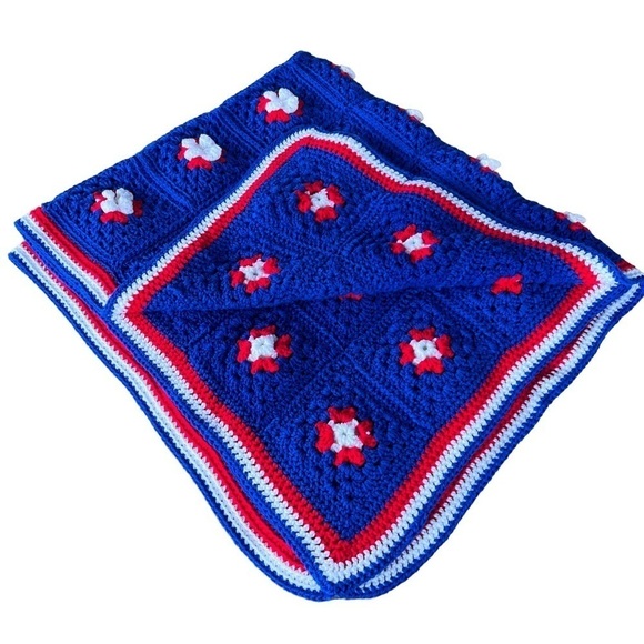 Handmade Patriotic Crochet Afghan 3D Flower Squares Red White Blue Stripe Trim - Picture 4 of 8